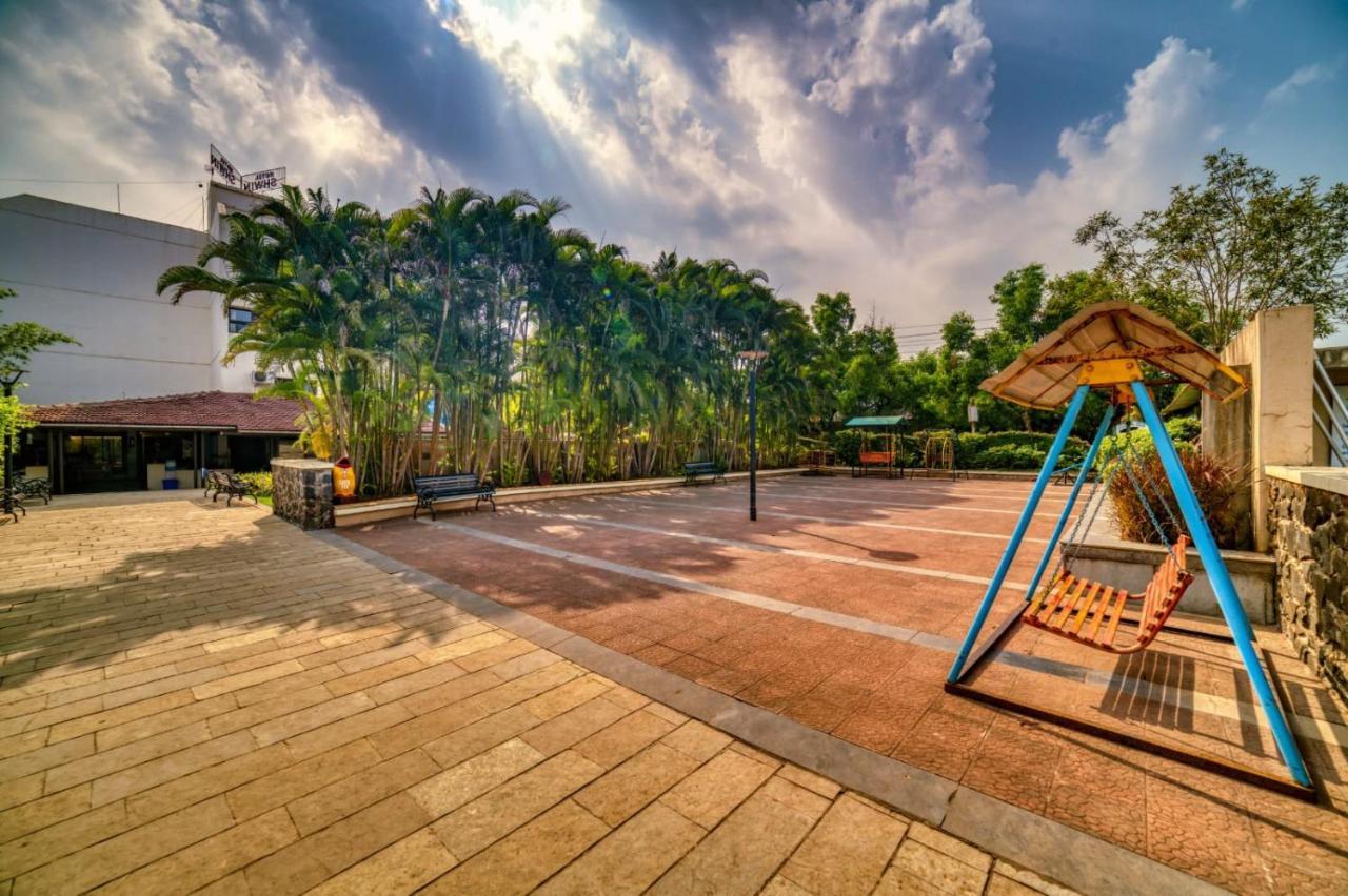 Hotel Ashwin Igatpuri, Pure Veg & Jain Food Zewnętrze zdjęcie