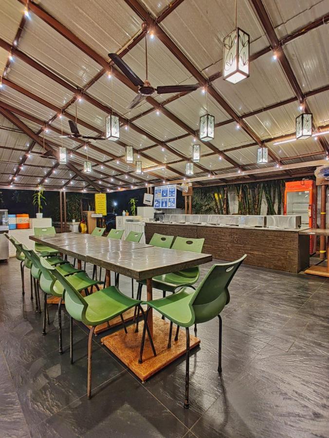 Hotel Ashwin Igatpuri, Pure Veg & Jain Food Zewnętrze zdjęcie