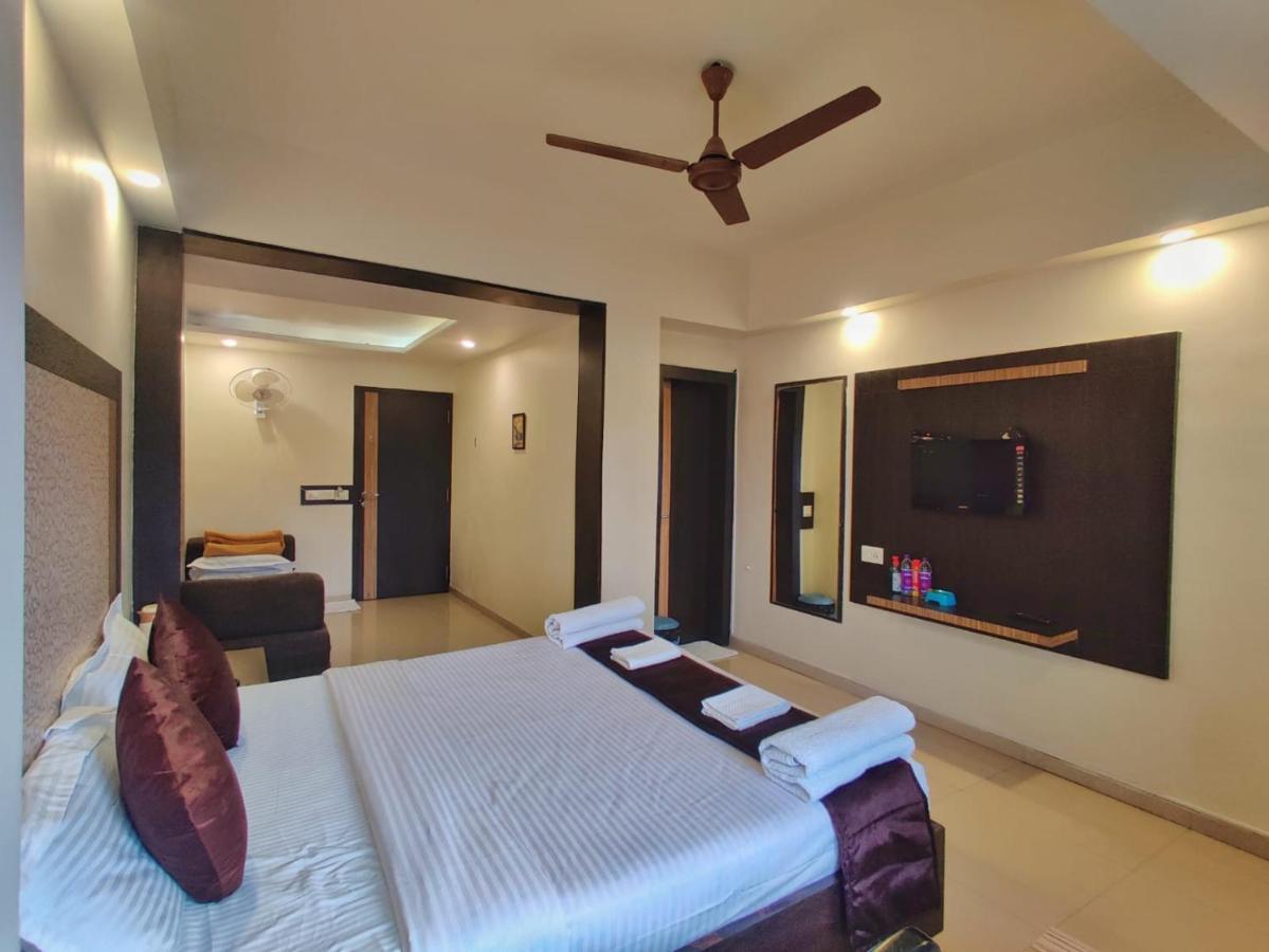 Hotel Ashwin Igatpuri, Pure Veg & Jain Food Zewnętrze zdjęcie