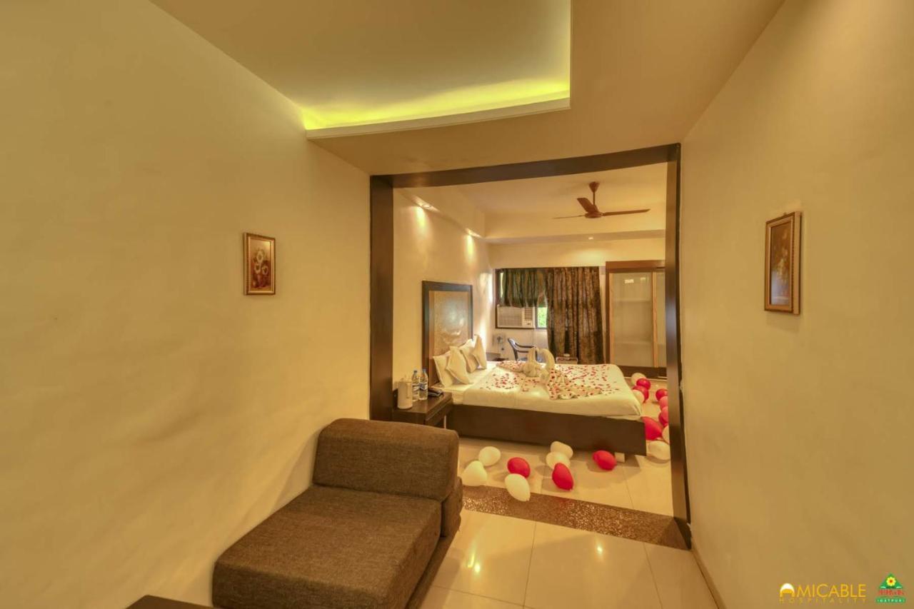 Hotel Ashwin Igatpuri, Pure Veg & Jain Food Zewnętrze zdjęcie