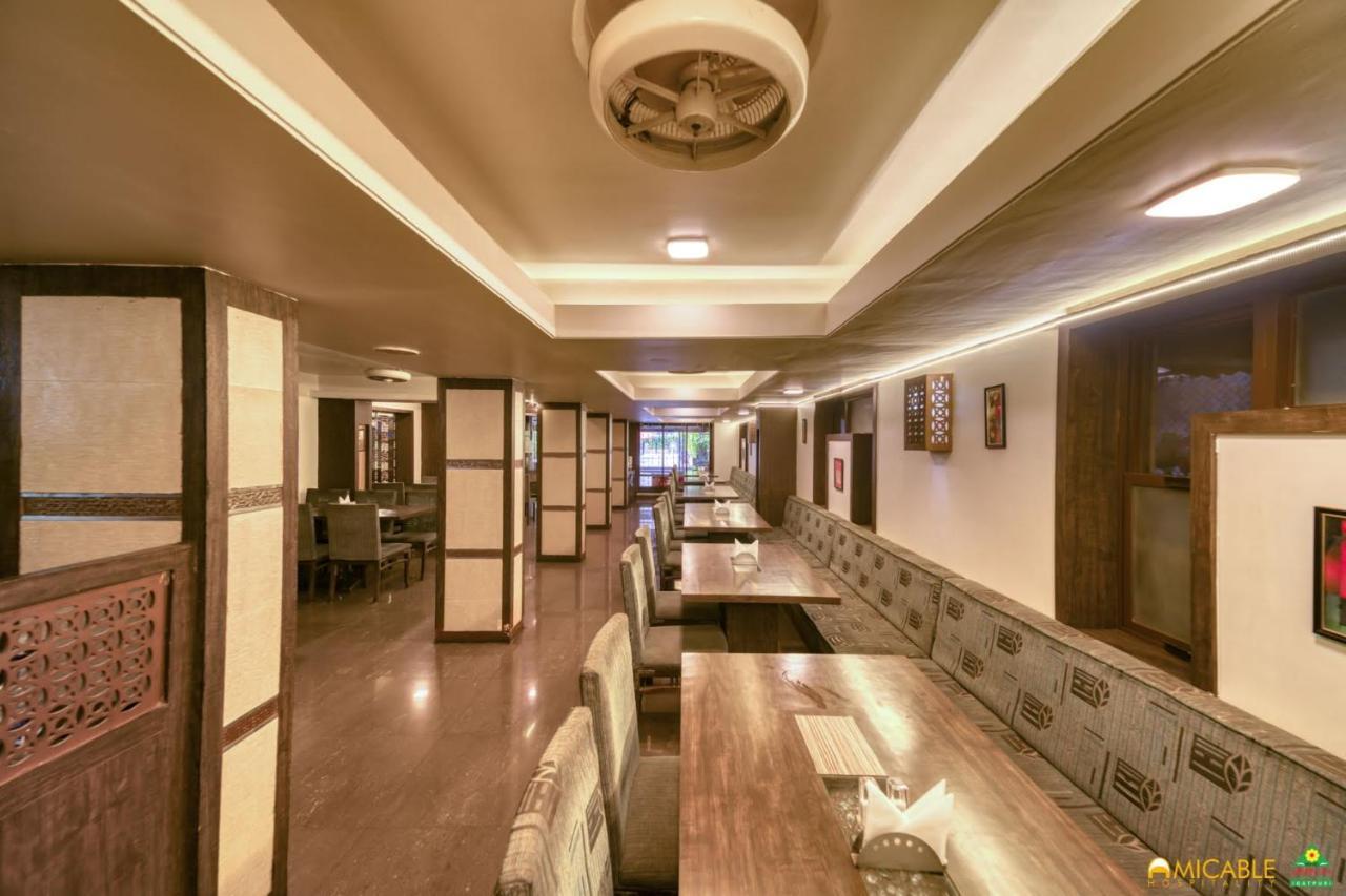 Hotel Ashwin Igatpuri, Pure Veg & Jain Food Zewnętrze zdjęcie