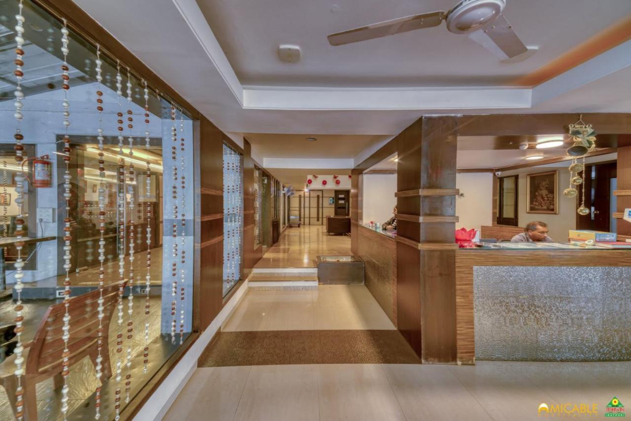 Hotel Ashwin Igatpuri, Pure Veg & Jain Food Zewnętrze zdjęcie