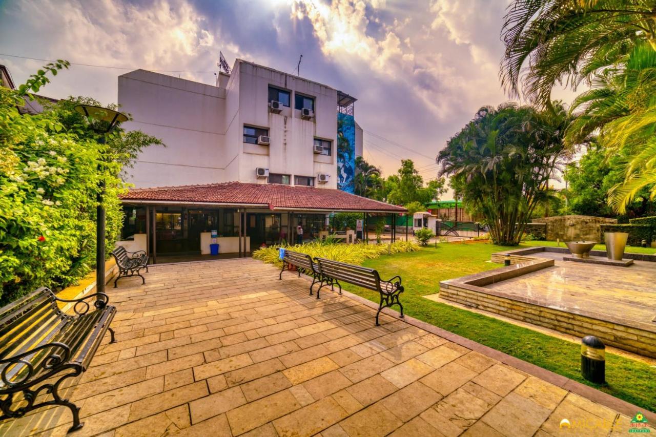 Hotel Ashwin Igatpuri, Pure Veg & Jain Food Zewnętrze zdjęcie