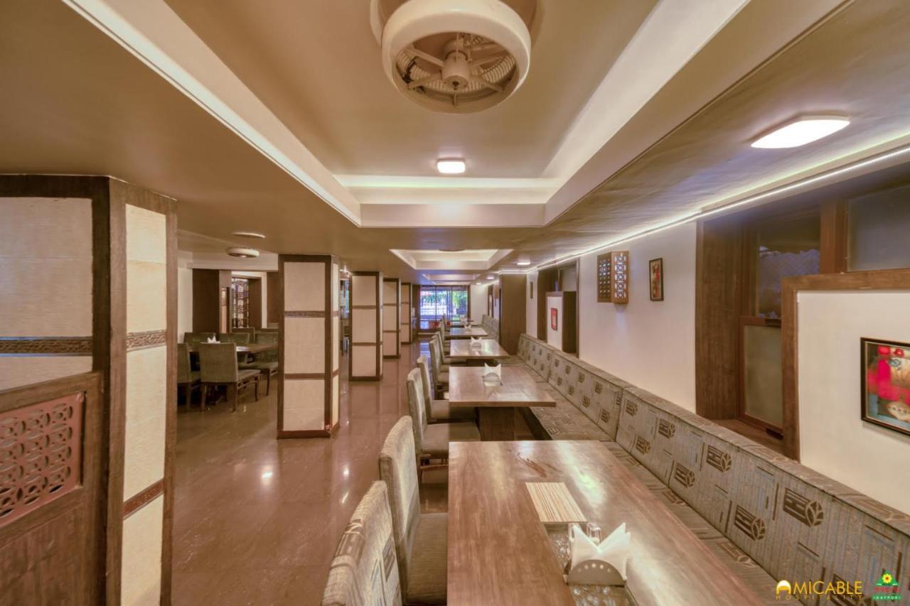 Hotel Ashwin Igatpuri, Pure Veg & Jain Food Zewnętrze zdjęcie